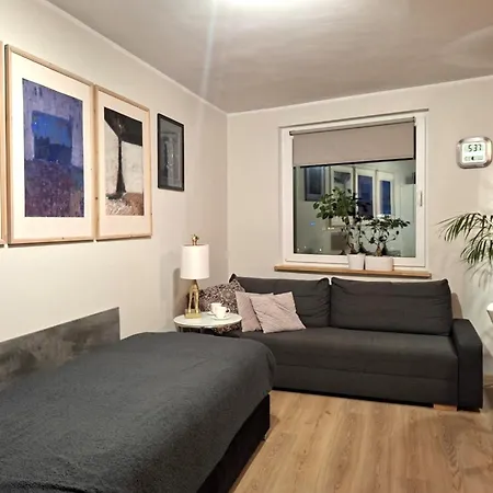 Almonia Z Pianinem *