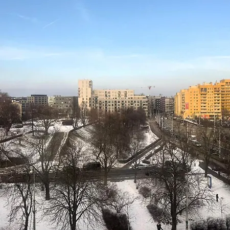 Almonia Z Pianinem *